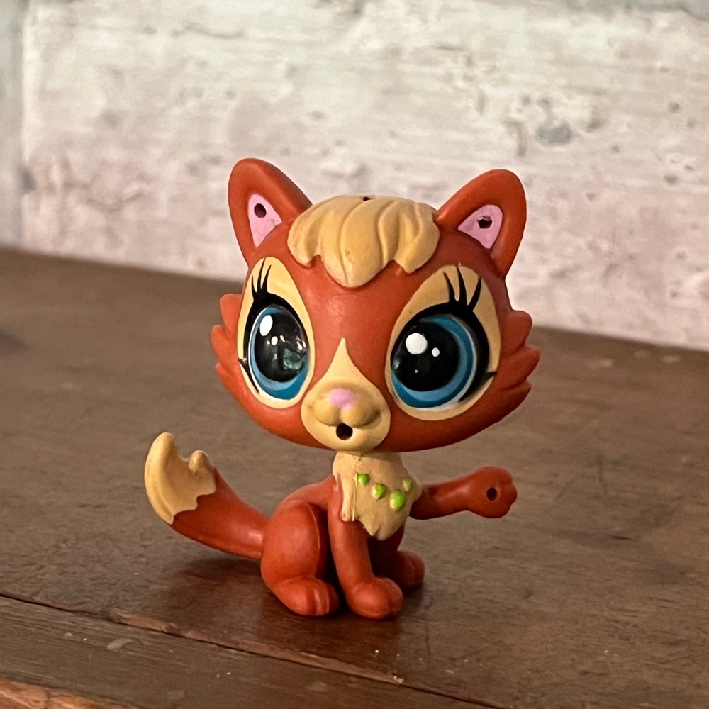 Littlest Pet Shop LPS‎ #3697 Lucky Browne Cat Kitten